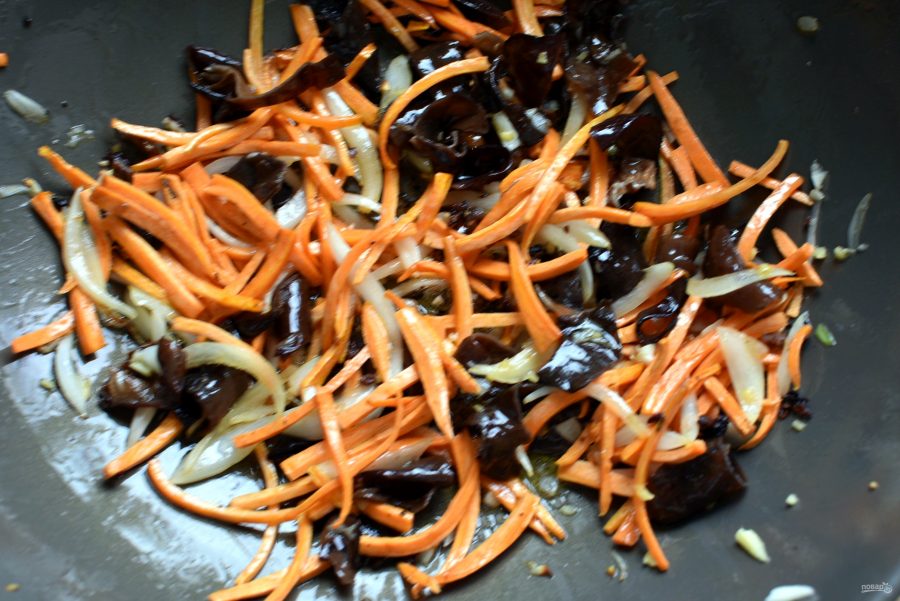 Фрикадельки по-китайски с овощами в кисло-сладком соусе - фото шаг 8