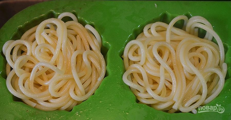 Кексики из спагетти с фрикадельками - фото шаг 2