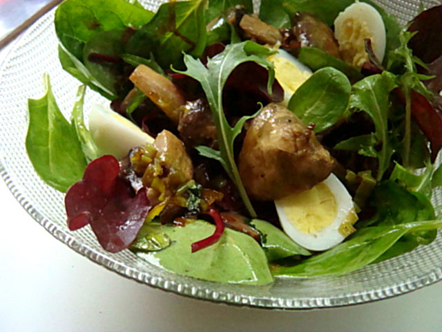 Фото к рецепту: Овощной салат с грибами