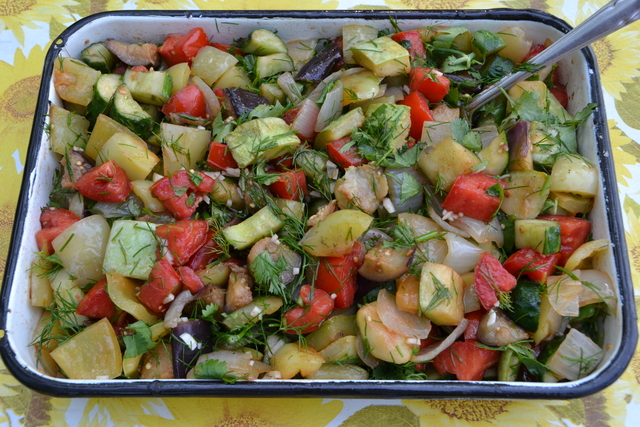 Фото к рецепту: Свежий салат