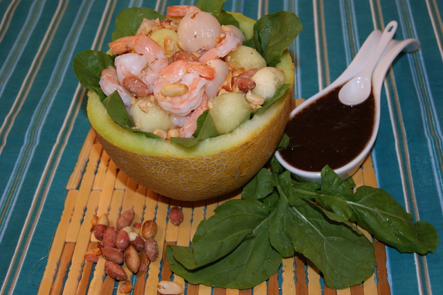 Фото к рецепту: Салат тайские мотивы 