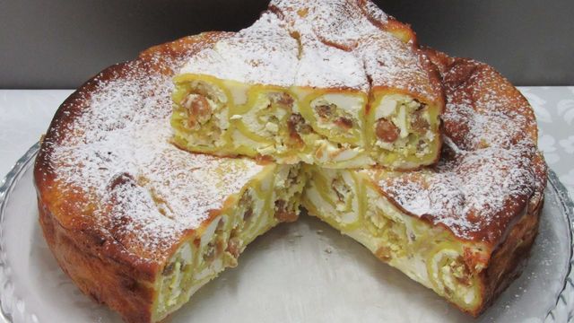 Фото к рецепту: Творожный пирог из блинов
