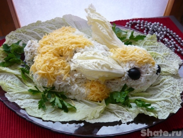Фото к рецепту: Салат новогодний кролик 