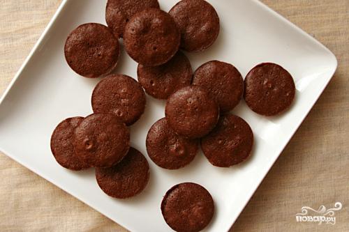 Шоколадные кексы с орехами - фото шаг 3