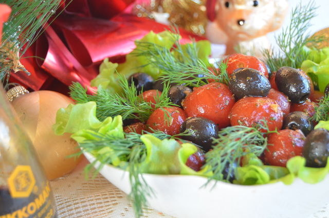 Фото к рецепту: Салат лысые помидоры 