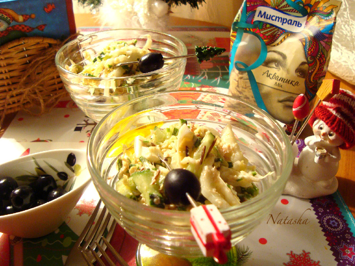 Салат с рисом акватика mix, курицей и овощами