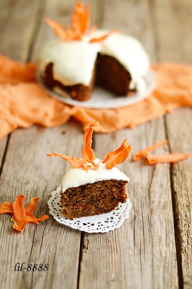 Фото к рецепту: Морковно-свекольный пирог