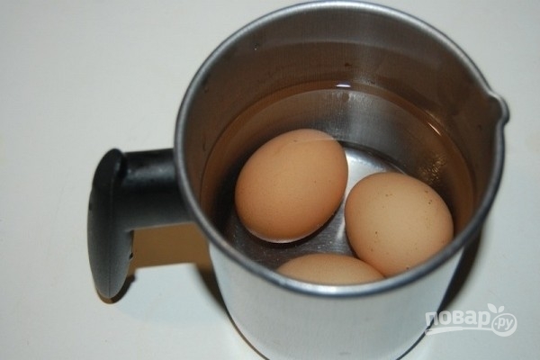 Фаршированные яйца на Пасху - фото шаг 1