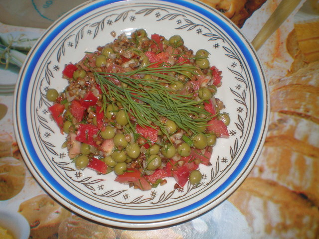 Фото к рецепту: Салат из гречки (вариант)