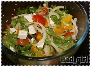 Фото к рецепту: Салат овощной не для оценки,а просто делюсь весенним настроением :)