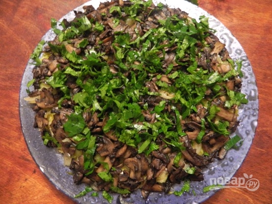Слоеный салат "Лемберг" с грибами - фото шаг 11