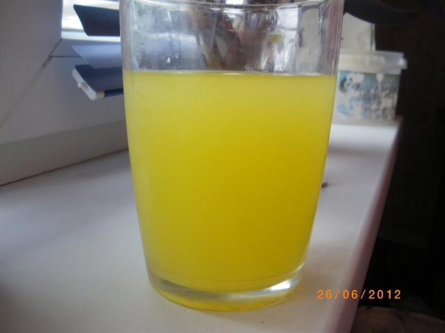 Фото к рецепту: Апельсиновый напиток а-ля фанта