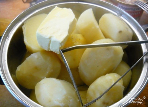 Картофельная запеканка с тушенкой в духовке - фото шаг 5