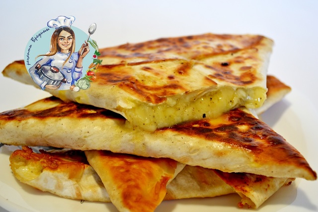 Фото к рецепту: ёка - армянская закуска из лаваша, за 10 минут.