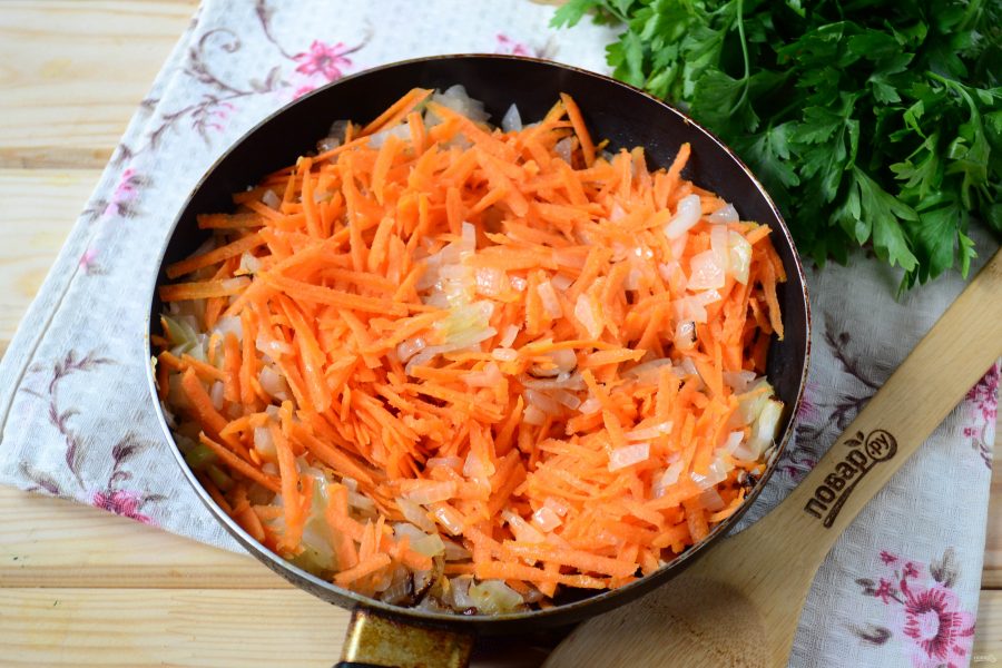 Щука под маринадом из моркови и лука - фото шаг 4