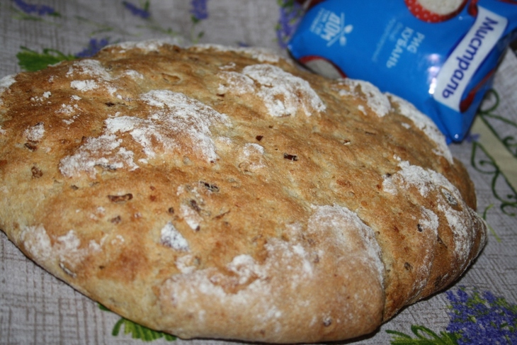 Постный цельнозерновой хлеб на живых дрожжах с рисом и луком