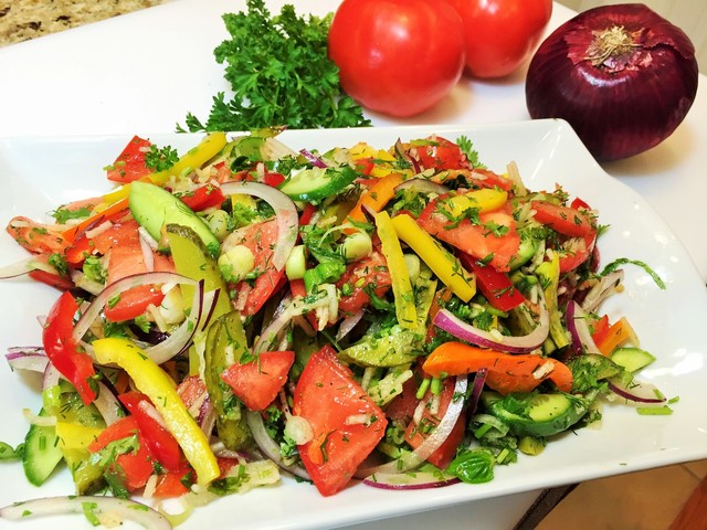 Фото к рецепту: Осенний салат наивкуснейший простой рецепт