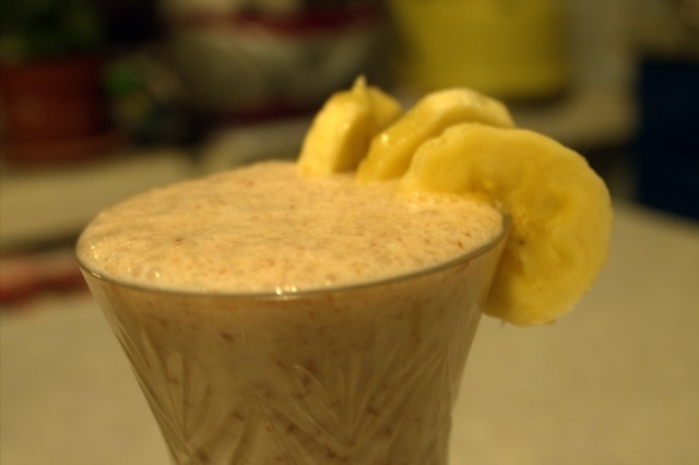 Фото к рецепту: Шоколадно-банановый коктейль. видео