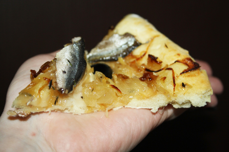 Французский луковый тарт писсаладьер (pissaladiere)