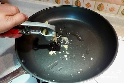 Каре ягненка на сковороде - фото шаг 7