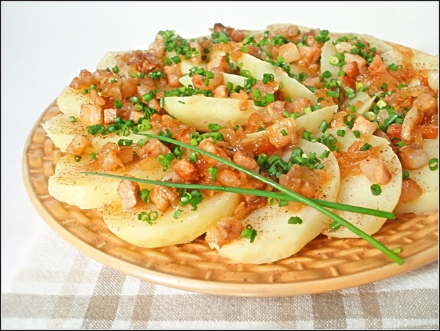 Фото к рецепту: Картофельный салат по-баварски