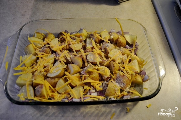 Картофель со свининой и сыром в духовке - фото шаг 7