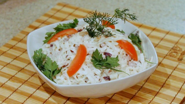 Фото к рецепту: Салат узбекистан из черной редьки и мяса