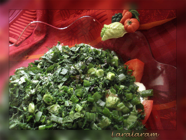 Фото к рецепту: Тёплый салат баклажан да томат- будет всякий рад !