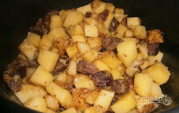 Жареное мясо с картошкой в мультиварке - фото шаг 4