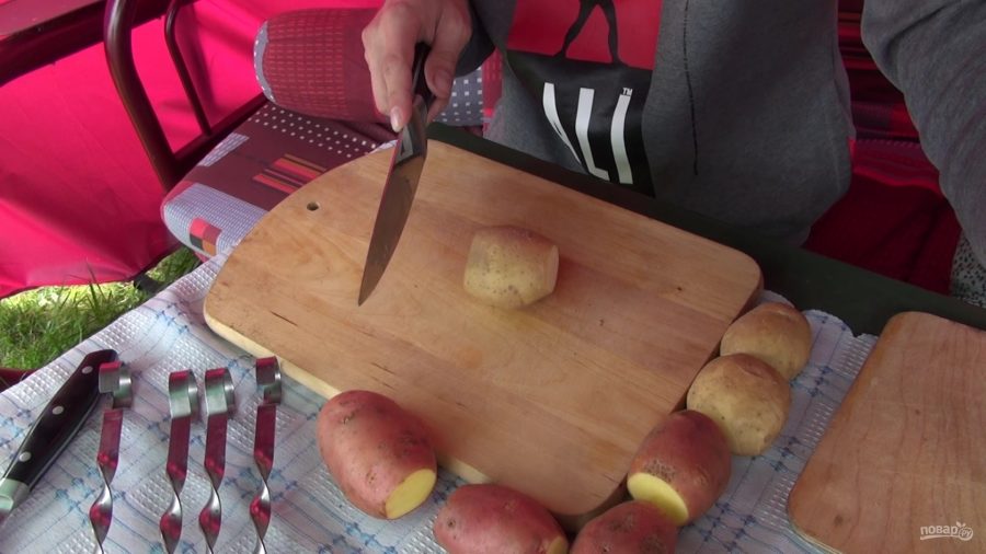 Шашлык из картофеля с салом - фото шаг 1