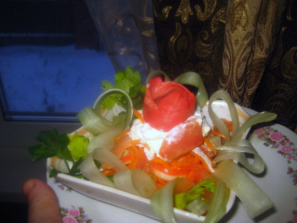 Фото к рецепту: Розовый салат чио-чио-сан 