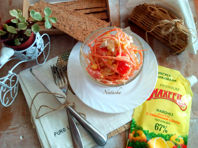 Фото к рецепту: Лучший рецепт салата с курицей и помидором, заправленного майонезом с лимонным соком махеевъ 