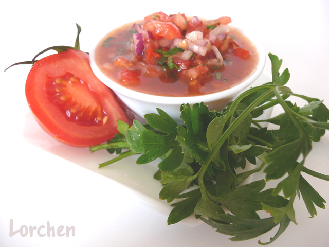 Фото к рецепту: Acili ezme salata или острый салат