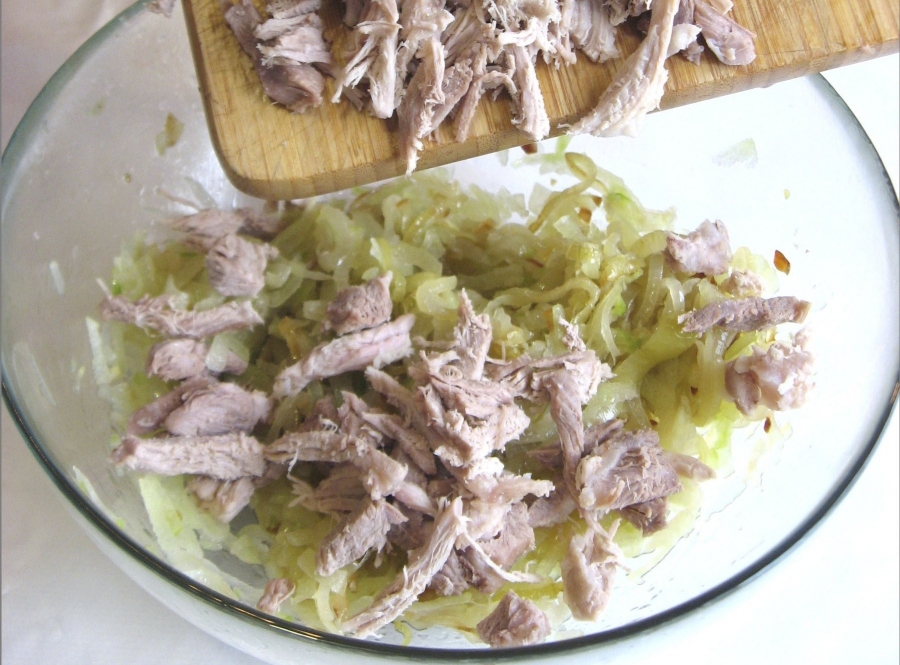 Салат из редьки с мясом - фото шаг 3