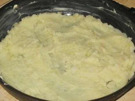 Запеканка из картофельного пюре в духовке - фото шаг 3
