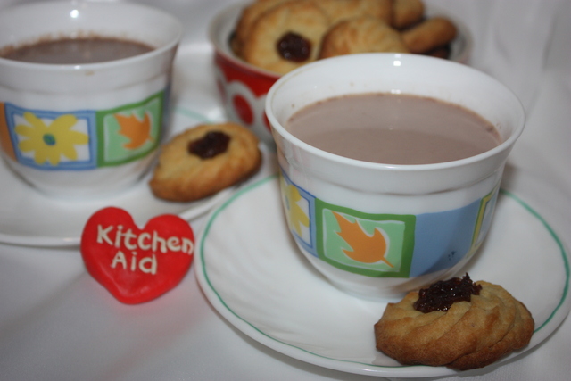 Фото к рецепту: Какао с печеньем курабье для kitchenaid