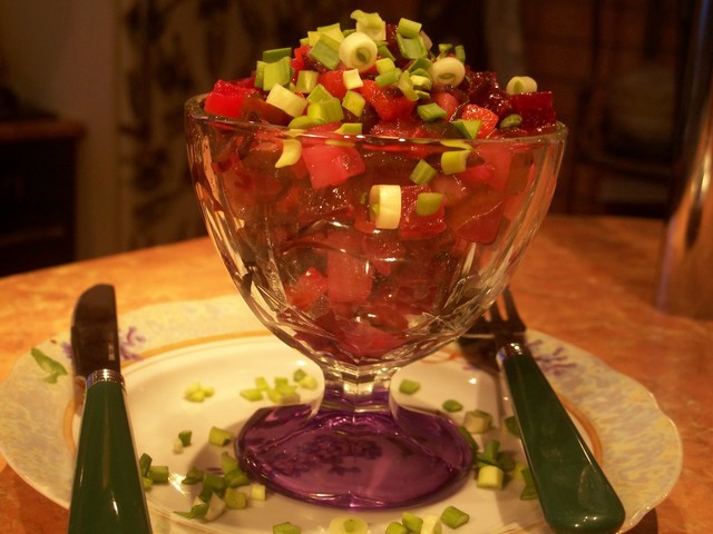 Фото к рецепту: Винегрет из запеченых овощей с морской капустой
