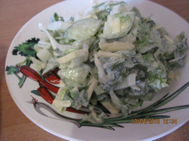 Фото к рецепту: Весенний салатик (не для оценки)