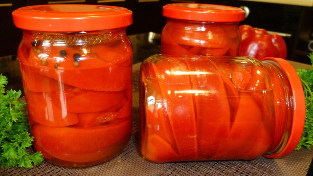 Фото к рецепту: Болгарский перец с мёдом на зиму