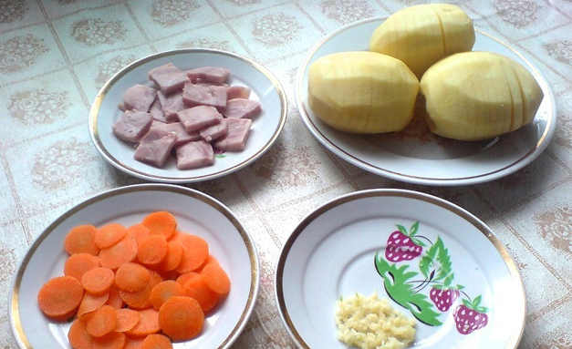 Картошка с ветчиной в духовке - фото шаг 1