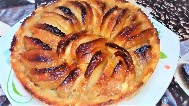 Фото к рецепту: Нормандский яблочный пирог.