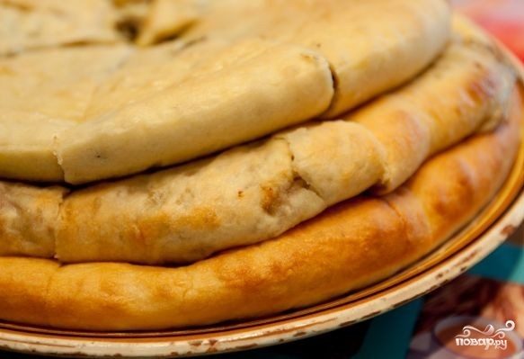 Фыдджын (осентинские пироги с мясом)