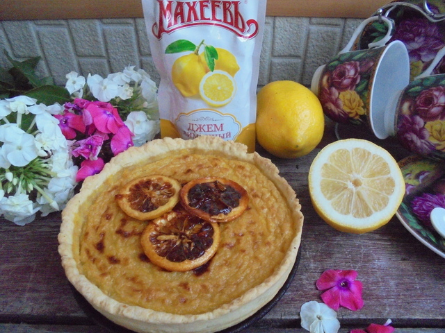Фото к рецепту: Лучший рецепт лимонного пирога с лимонным джемом махеев