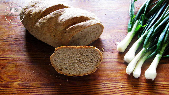 Фото к рецепту: Хлеб деревенский из трёх видов муки.