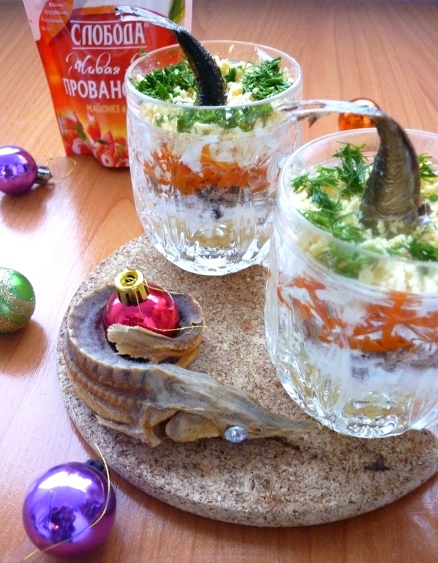 Фото к рецепту: Салат мимоза со шпротами