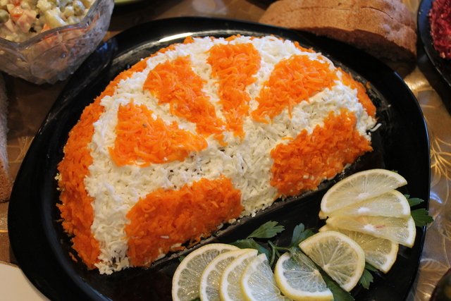 Фото к рецепту: Салат апельсиновая долька 