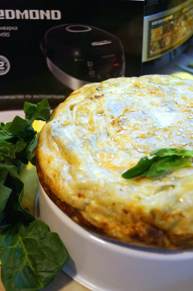 Фото к рецепту: Улитка с сыром и шпинатом.