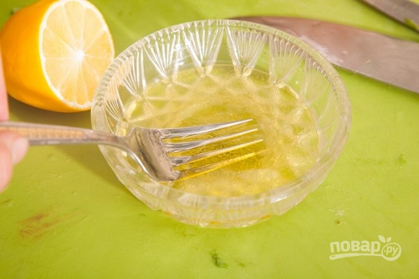 Салат с креветками в тарталетках - фото шаг 6