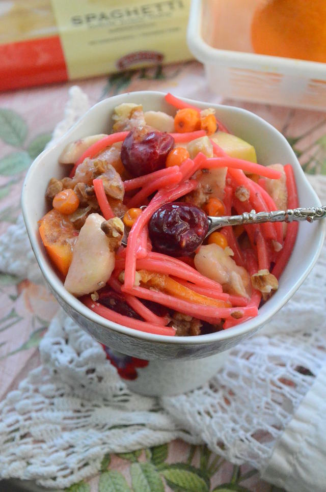 Фото к рецепту: Фруктово -ягодный салат 