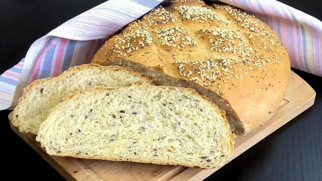 Фото к рецепту: Домашний хлеб